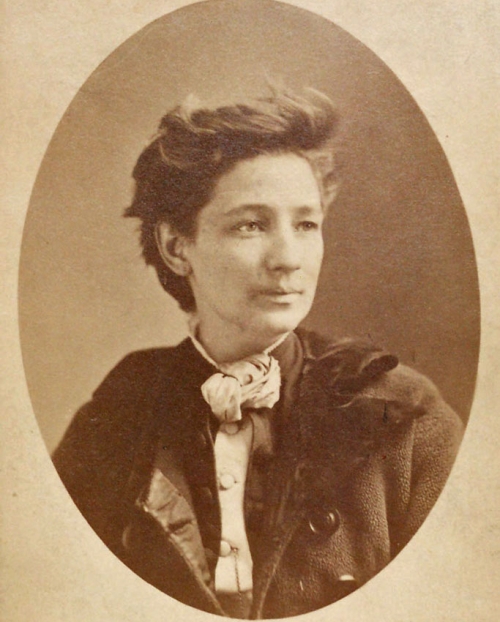 sepia portrait of Victoria Woodhull